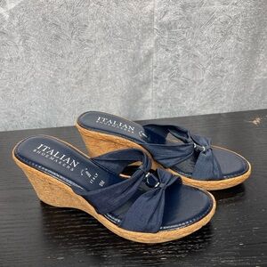 Italian Shoemakers Navy Fabric Wedge Sandals – Made in Italy Size 9M